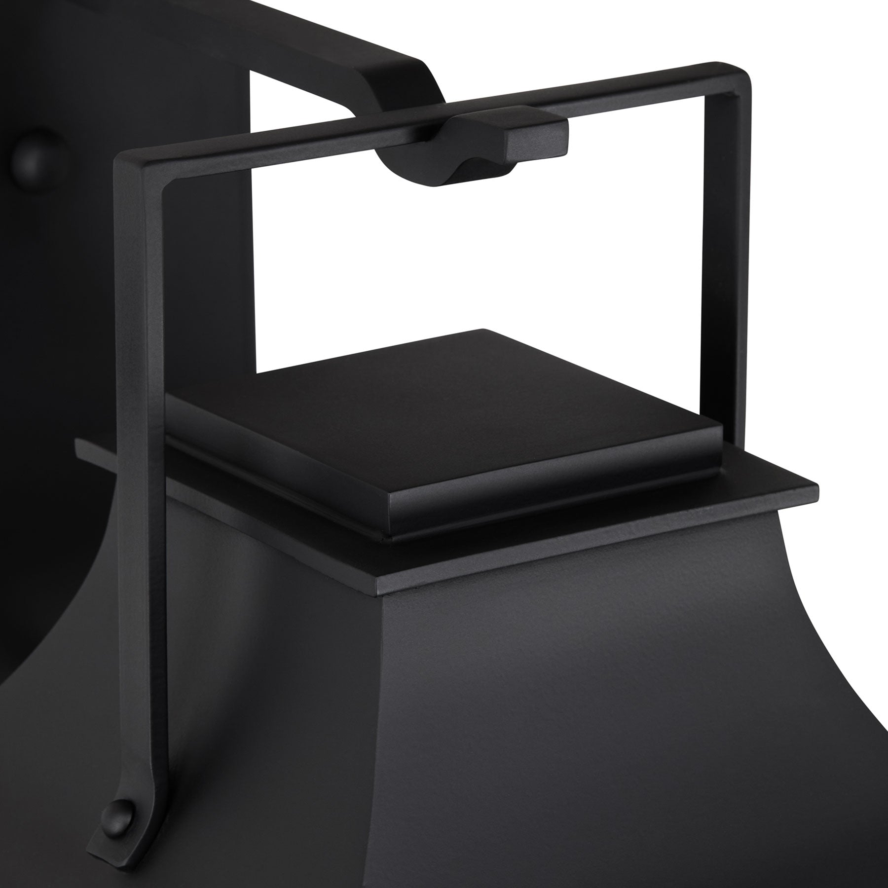 Bridgeport Wall Lantern